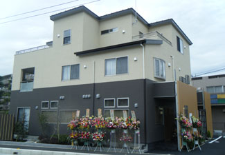 島田鉄工建設　新築：店舗兼用住宅　和洋折衷の造り